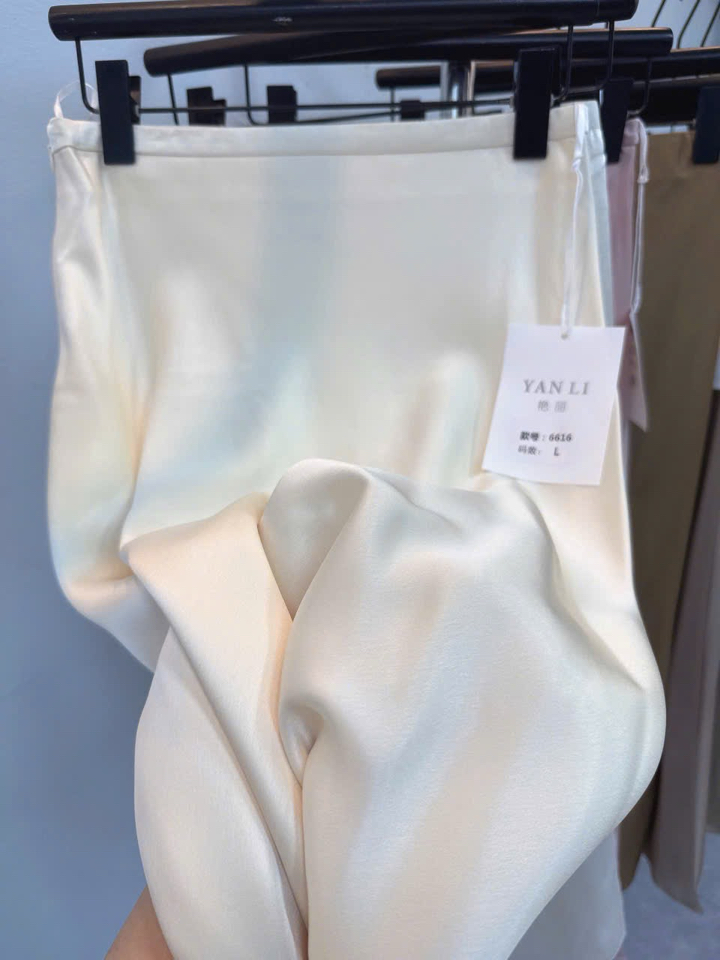 Chân váy lụa-duoc-ban-tai-MÍA SHOP - THỜI TRANG NỮ