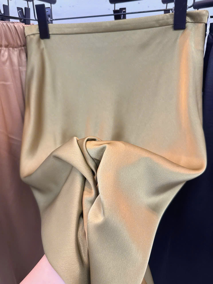 Chân váy lụa-duoc-ban-tai-MÍA SHOP - THỜI TRANG NỮ
