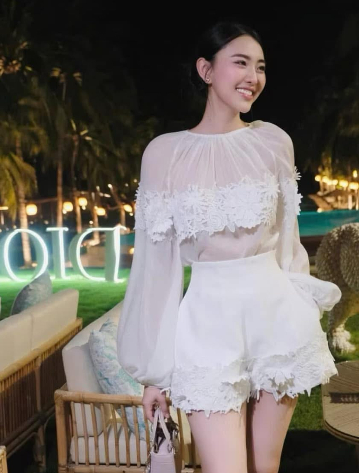 Set đính hoa-duoc-ban-tai-MÍA SHOP - THỜI TRANG NỮ