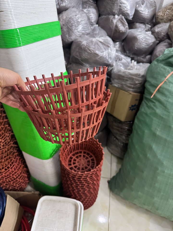 Chậu nhựa nan phụ F23-duoc-ban-tai-THƯỞNG LÃM PHONG LAN VIỆT NAM