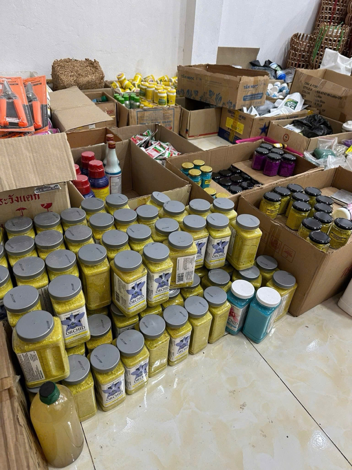 Phân bón lá NPK 20-20-20 Gromore MỸ-duoc-ban-tai-THƯỞNG LÃM PHONG LAN VIỆT NAM