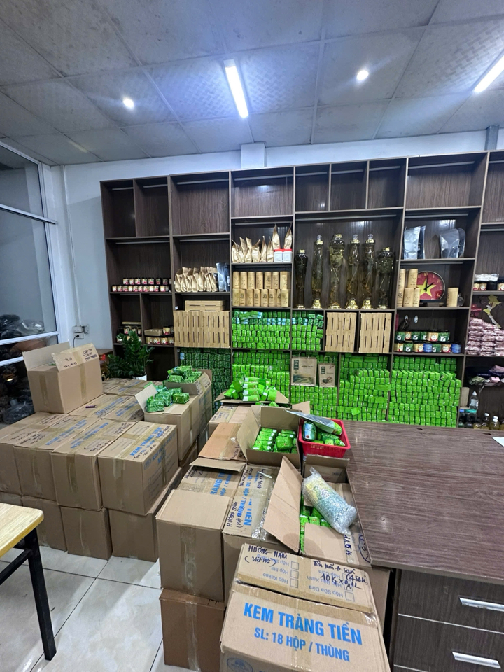 Trà Tân Cương Tấm Đinh - Thượng hạng - Quy cách 200g-duoc-ban-tai-THƯỞNG LÃM PHONG LAN VIỆT NAM