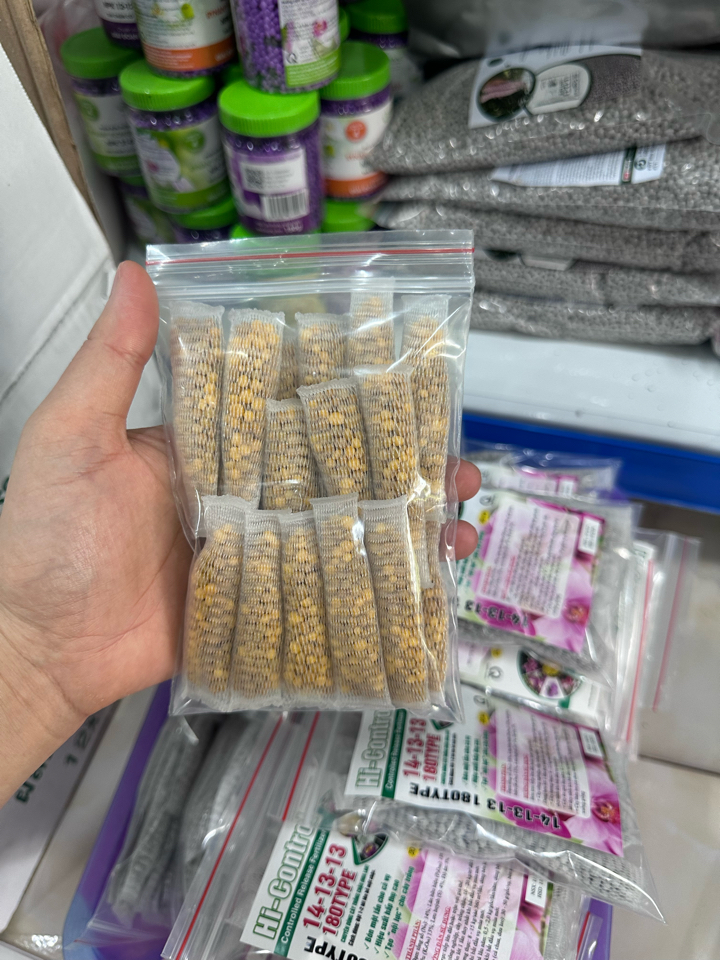 Phân Tan chậm thông minh: 16-16-16 TE+ Thái Lan  (Túi tiện lợi 20 bịch đóng sẵn)-duoc-ban-tai-THƯỞNG LÃM PHONG LAN VIỆT NAM