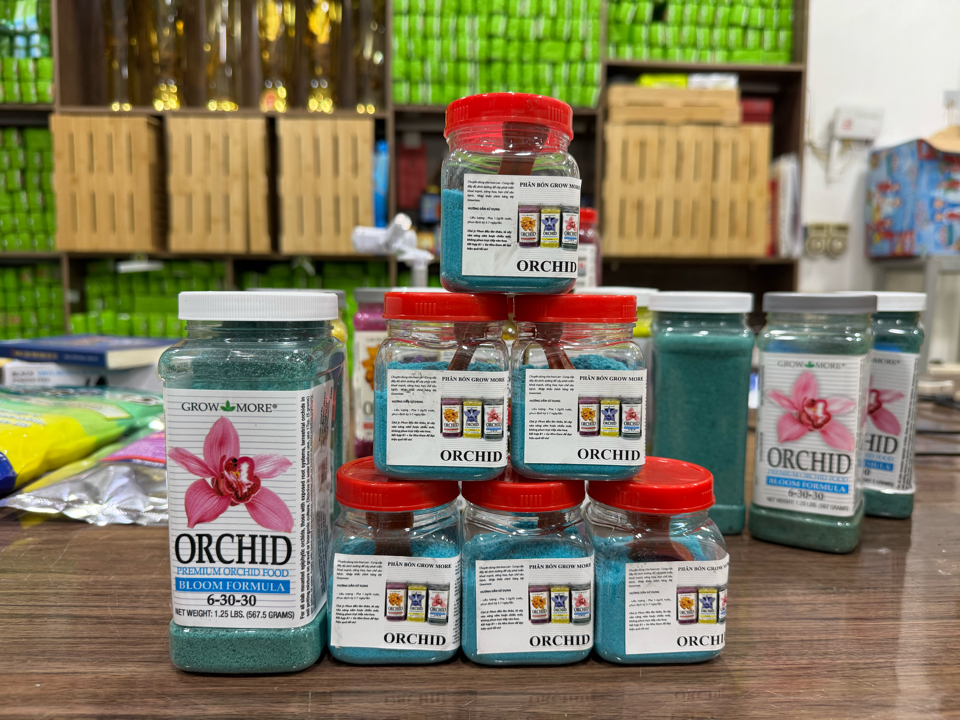 Phân bón lá NPK 6-30-30 Gromore Mỹ chiết lẻ-duoc-ban-tai-THƯỞNG LÃM PHONG LAN VIỆT NAM