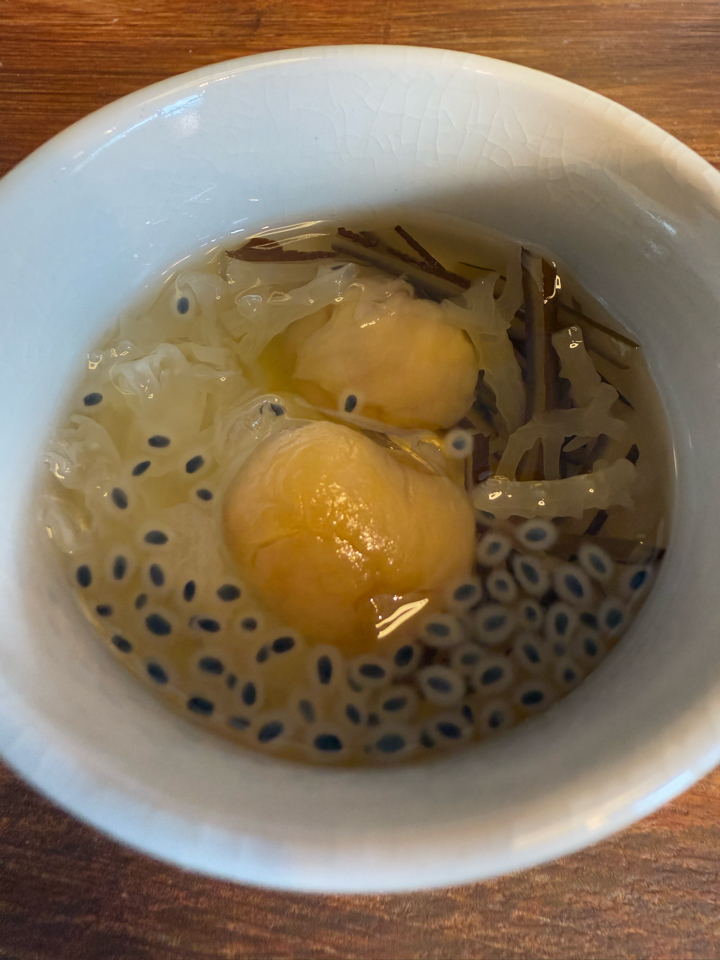 Chè Vân Nhãn-duoc-ban-tai-Lộc Hòa Trà Quán