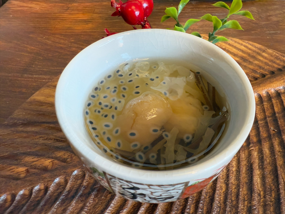 Chè Vân Nhãn-duoc-ban-tai-Lộc Hòa Trà Quán