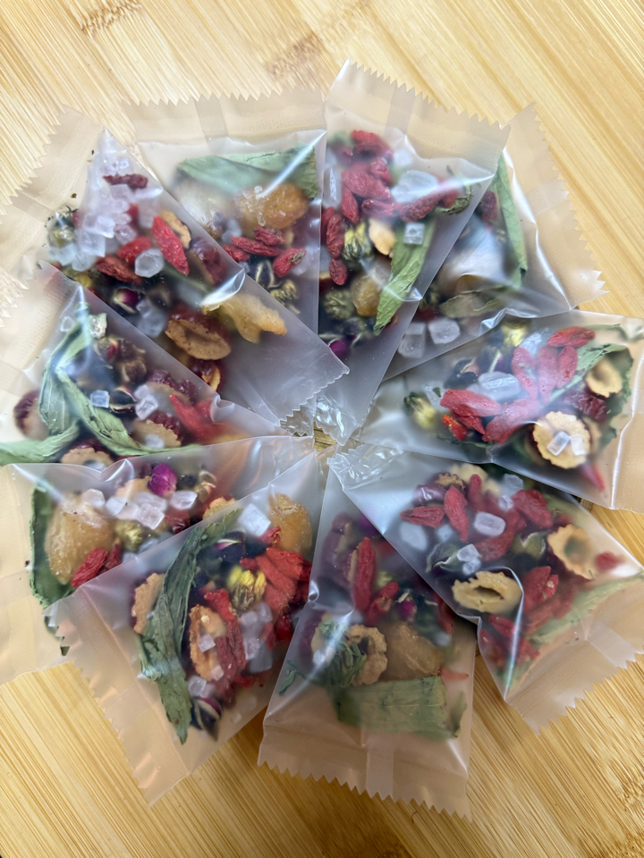 Trà Hoa Mix Vị 10 gói-duoc-ban-tai-Lộc Hòa Trà Quán
