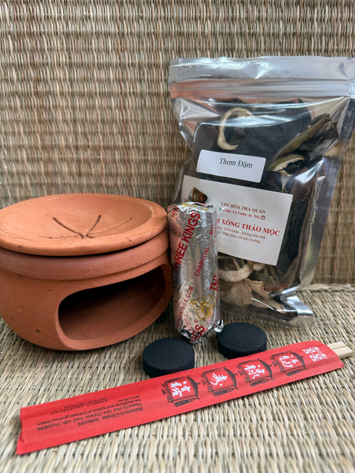 Combo Ưu Đãi 90k ( 1 bếp size 12-13cm + 1 gói xông thảo mộc + tặng kèm 1 gói mini dùng thử )-duoc-ban-tai-Lộc Hòa Trà Quán