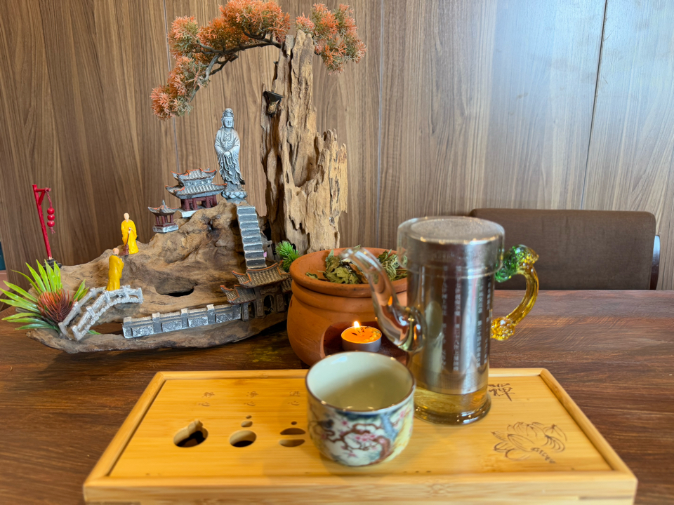 Trà Hoàng Thảo-duoc-ban-tai-Lộc Hòa Trà Quán