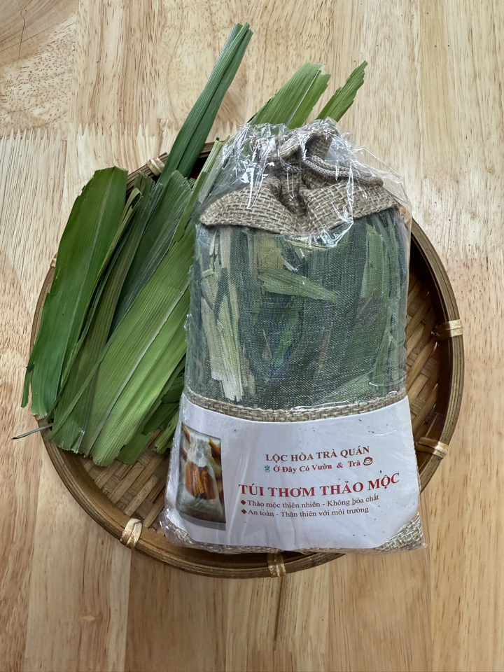 Túi Thơm Lá Dứa-duoc-ban-tai-Lộc Hòa Trà Quán