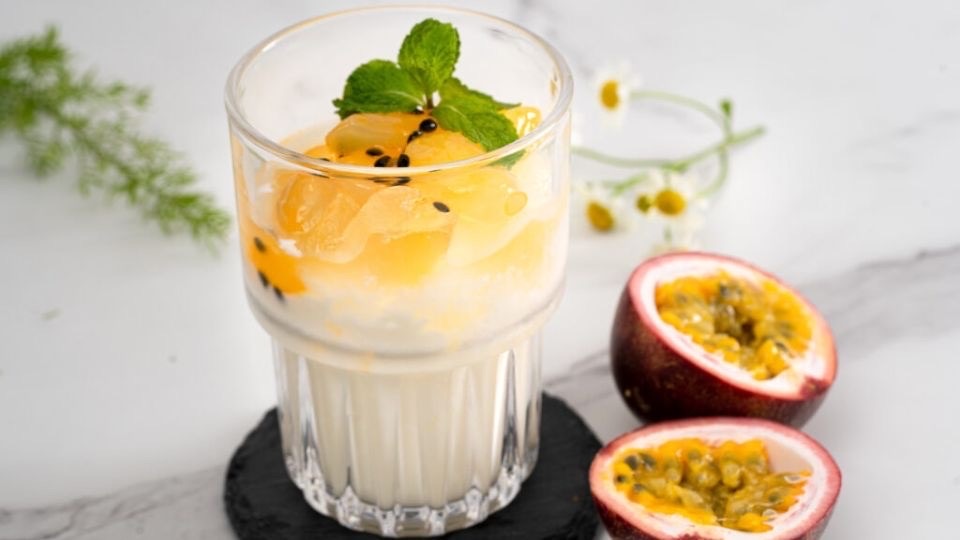 Sữa Chua Hạt Đác Rim Chanh Dây-duoc-ban-tai-Lộc Hòa Trà Quán