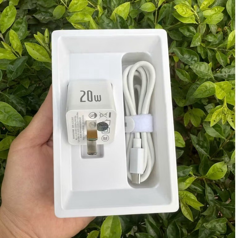 Bộ củ sạc điện thoại Baseus Palm Fast Charger 1C 20W US - Trắng , Model: E0116501-duoc-ban-tai-ĐIỆN THOẠI DI ĐỘNG KHA OANH