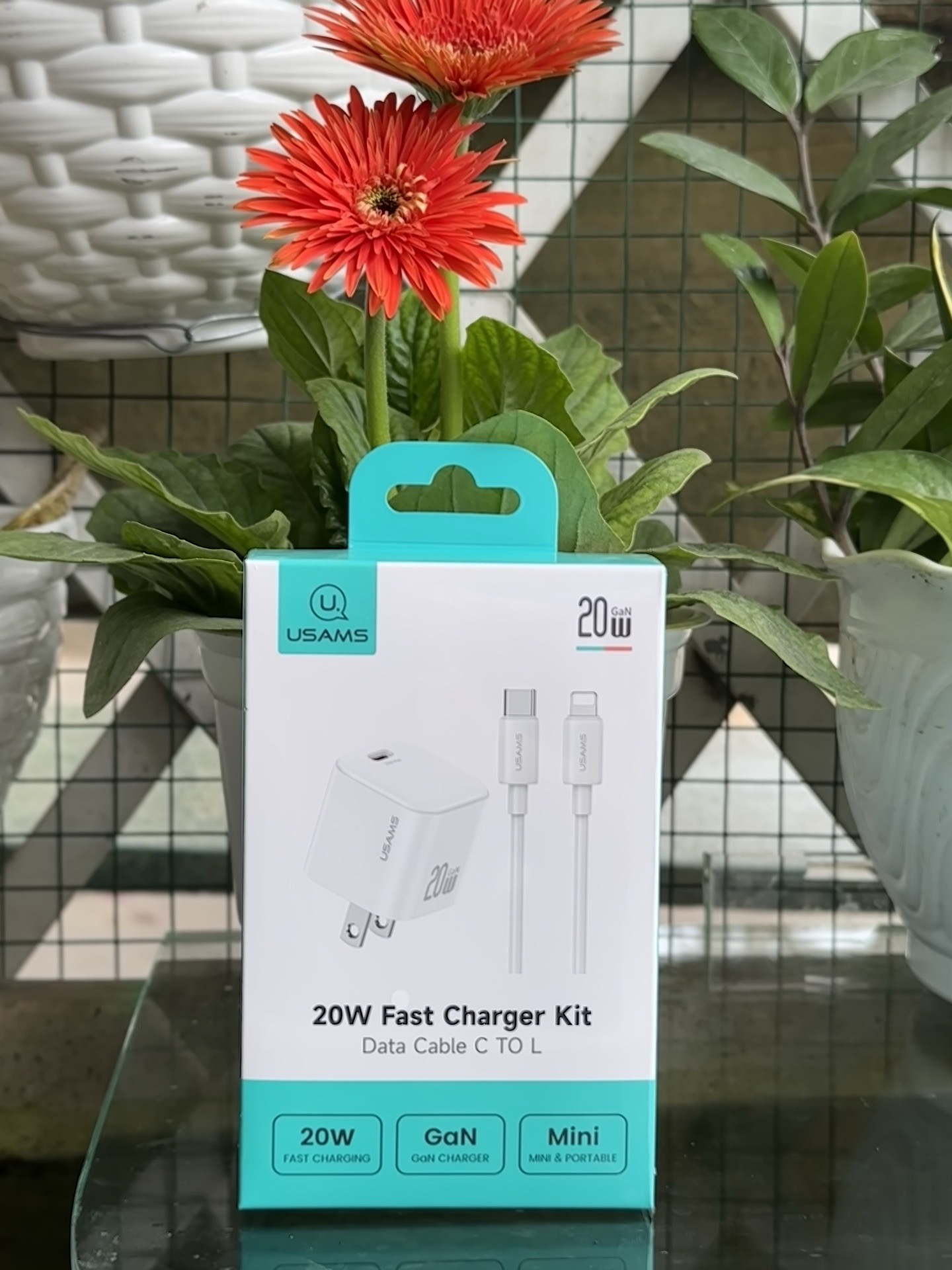 Bộ củ sạc điện thoại Usams JO07 20W Fast Charger Kit C-L (US) - Trắng, Model: JOXLTZ07-duoc-ban-tai-ĐIỆN THOẠI DI ĐỘNG KHA OANH