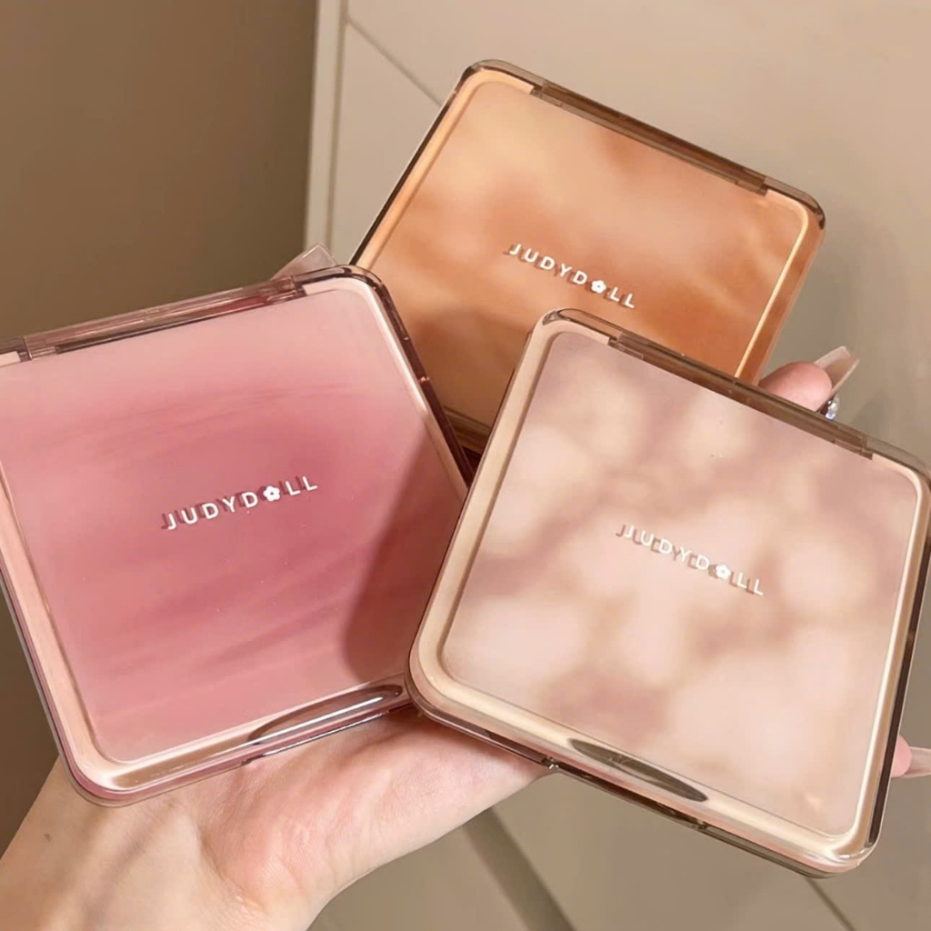 [JUDYDOLL] Bảng phấn tạo khối 4 ô Judydoll kèm bắt sáng-duoc-ban-tai-ENSTORE