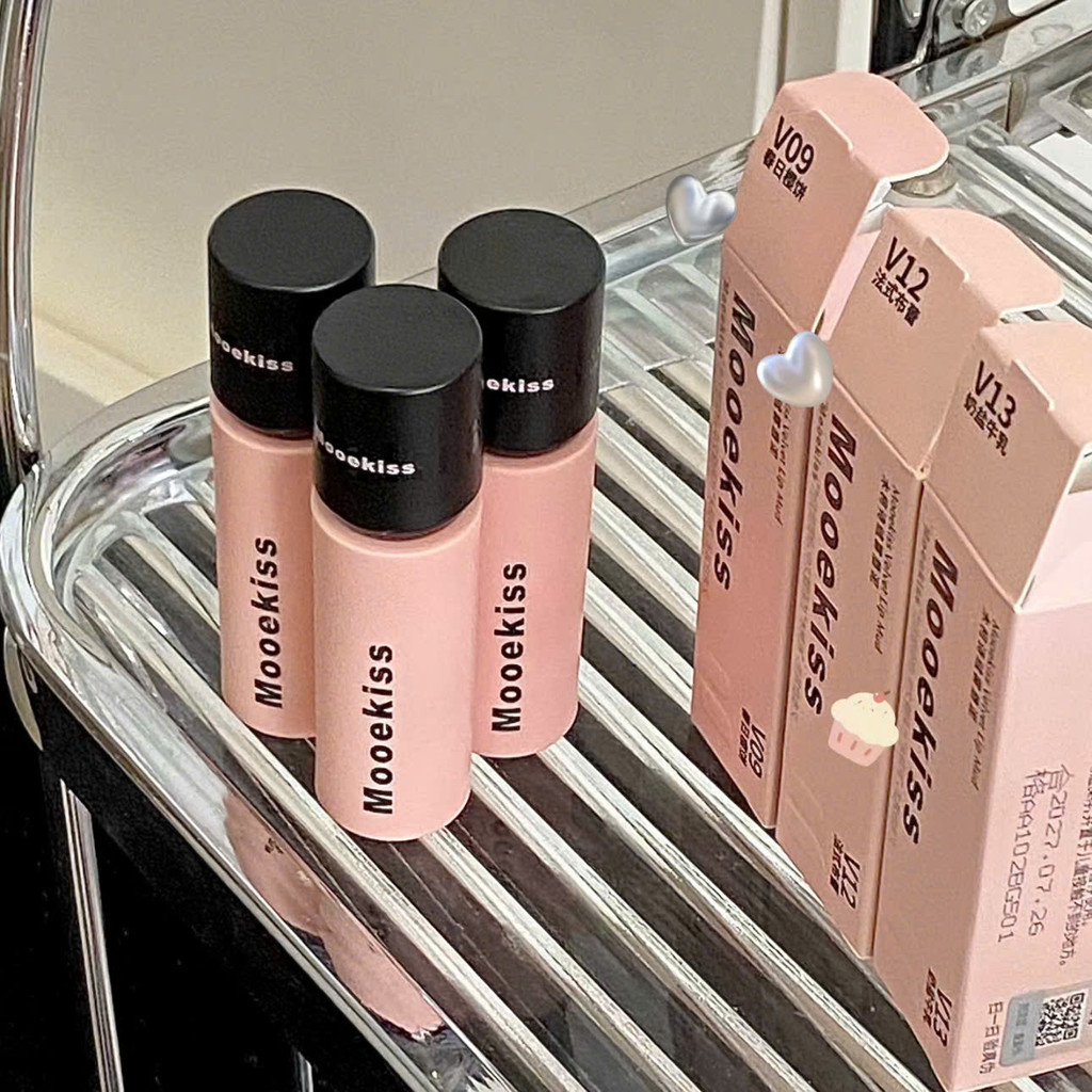 [MOOEKISS] Son kem lì Mooekiss vỏ hồng nắp đen nhung mờ lì 3g-duoc-ban-tai-ENSTORE