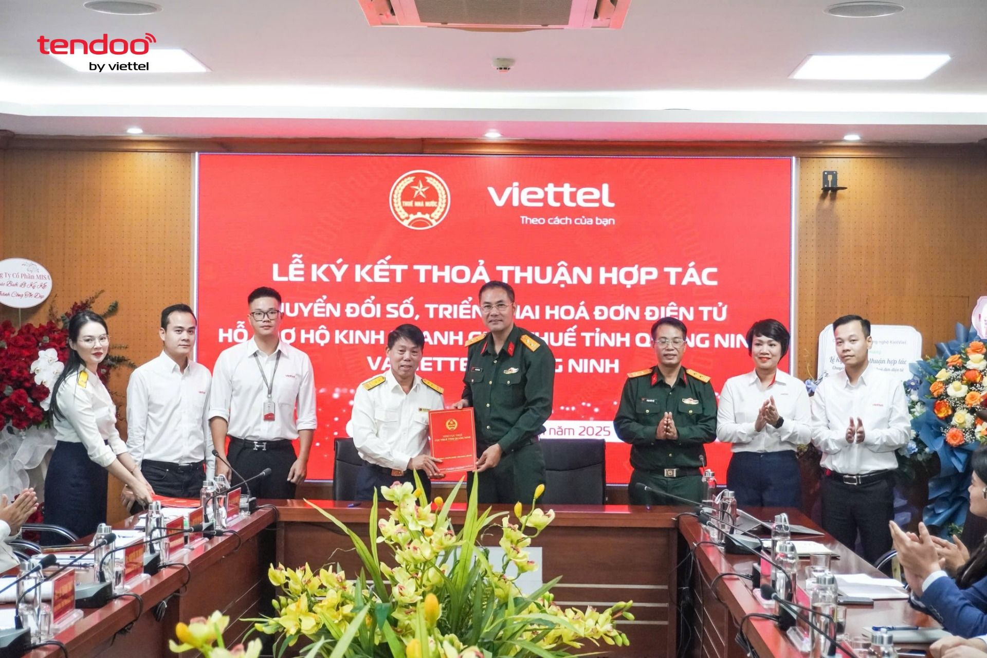 Lễ ký kết hợp tác giữa Viettel & Cục Thuế tỉnh Quảng Ninh nhằm hỗ trợ HKD.jpg