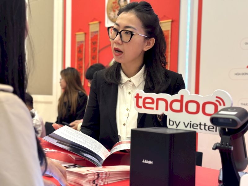 Bạn có thể liên hệ với nhân viên chăm sóc khách hàng để được hỗ trợ gia hạn 