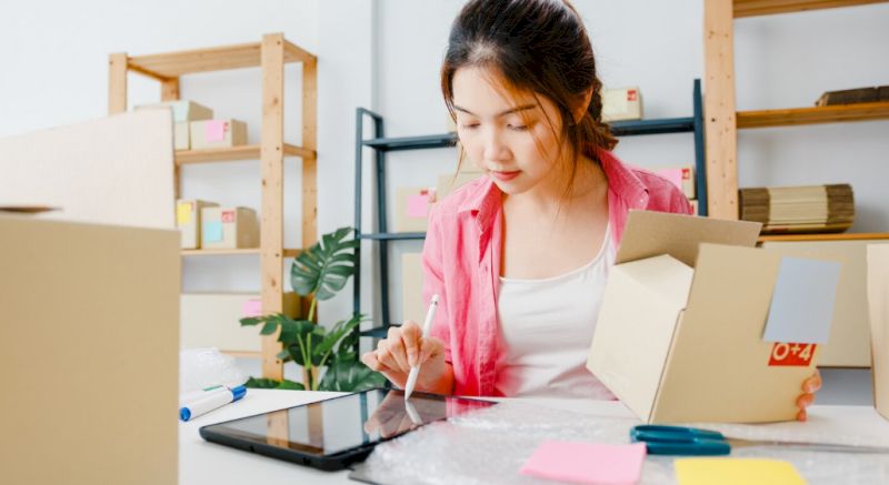 Bán hàng online là hoạt động kinh doanh và có thể phát sinh nghĩa vụ thuế