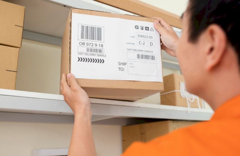 Sử dụng mã SKU hoặc mã vạch giúp nhập hàng nhanh hơn