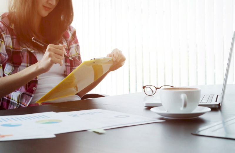 Chứng từ kế toán là căn cứ pháp lý quan trọng giúp ghi nhận giao dịch chính xác