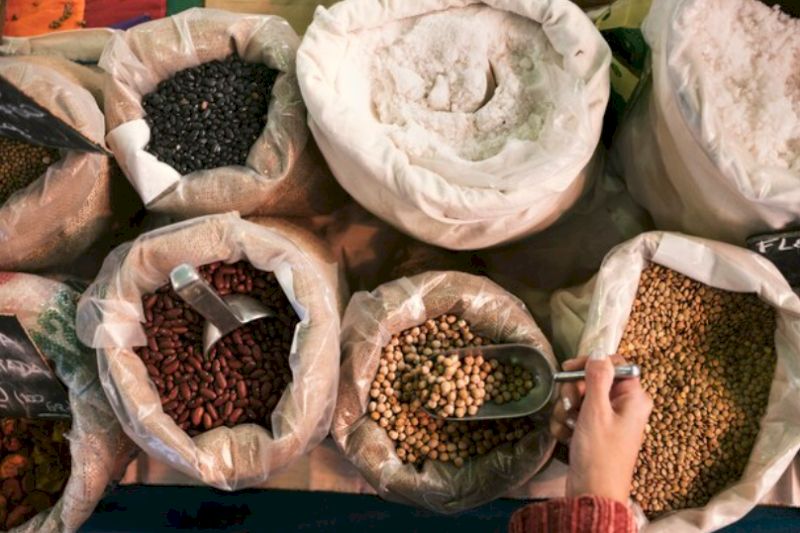 Cửa hàng chuyên doanh bán lẻ thực phẩm đặc thù