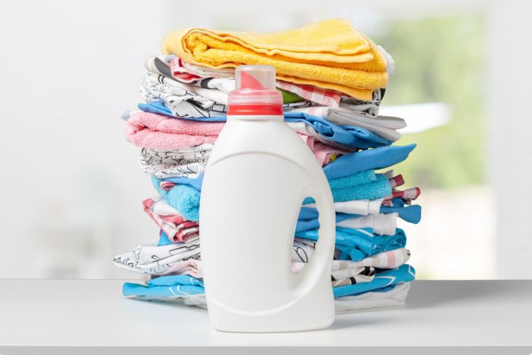 Khi kinh doanh FMCG, chủ cửa hàng nên nhập nhiều quy cách và mức giá khác nhau