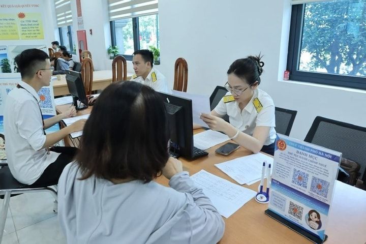 Người bán online có thể phải nộp thuế GTGT và thuế thu nhập cá nhân