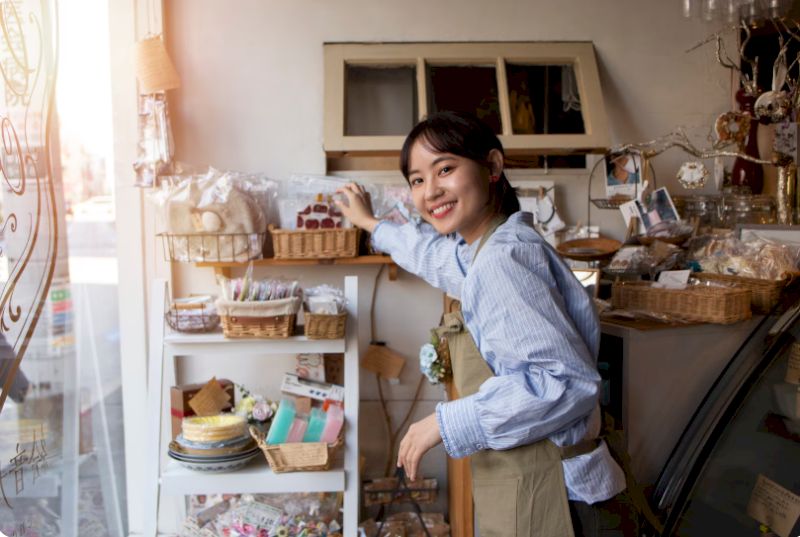 Thiết kế và bán đồ thủ công